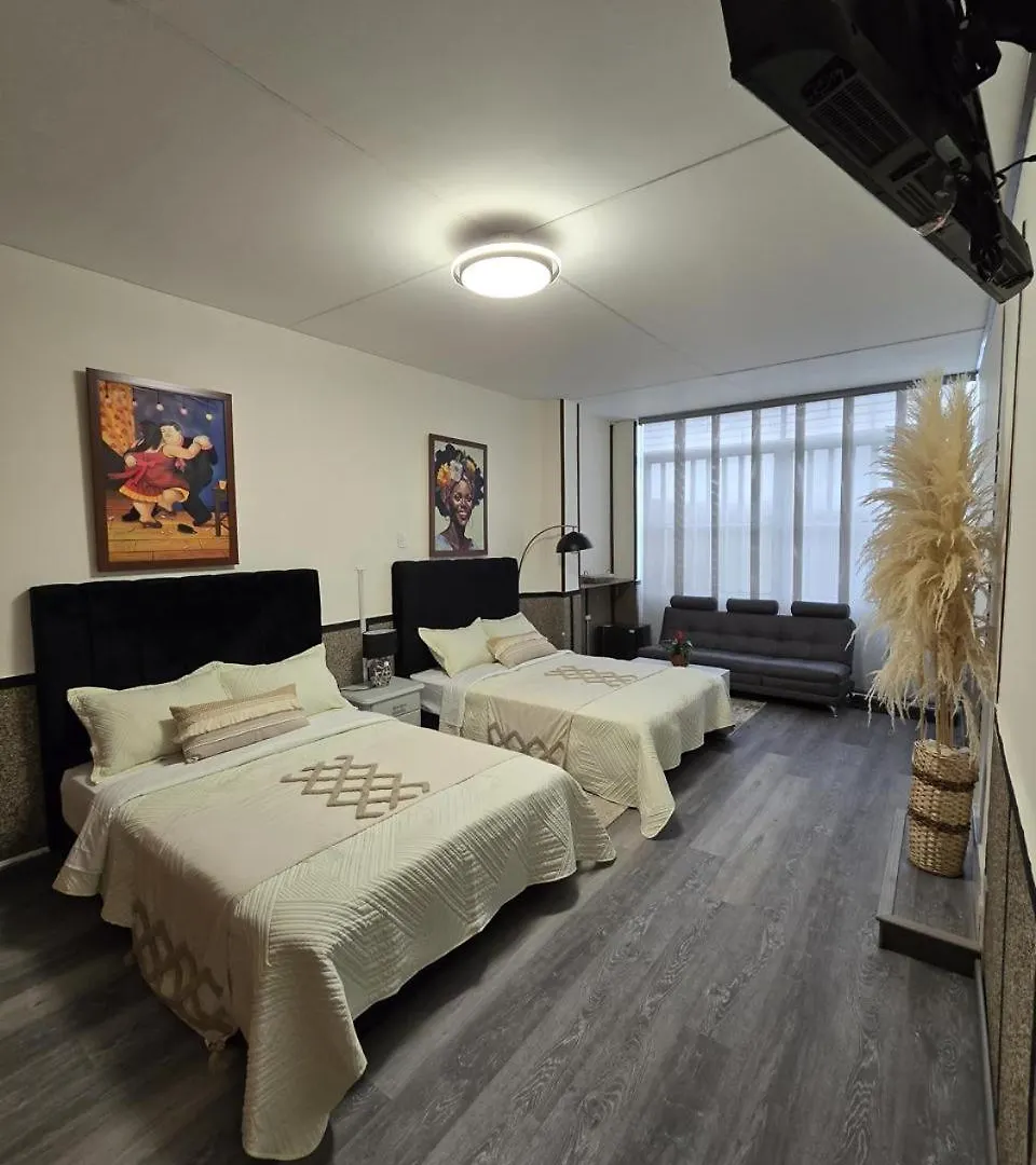 Espaciosa Moderna Y Silenciosa Habitacion Bogota