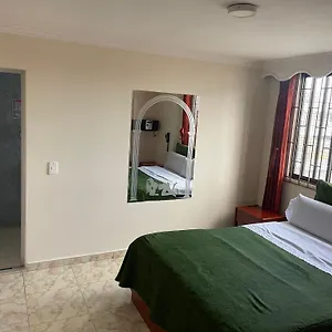 Hotel cápsula Brisas Real, Bogotá